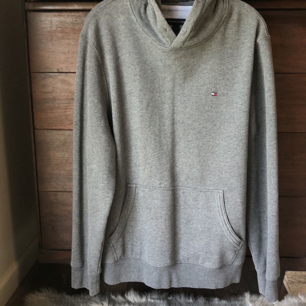 Gray Tommy Hilfiger hoodie